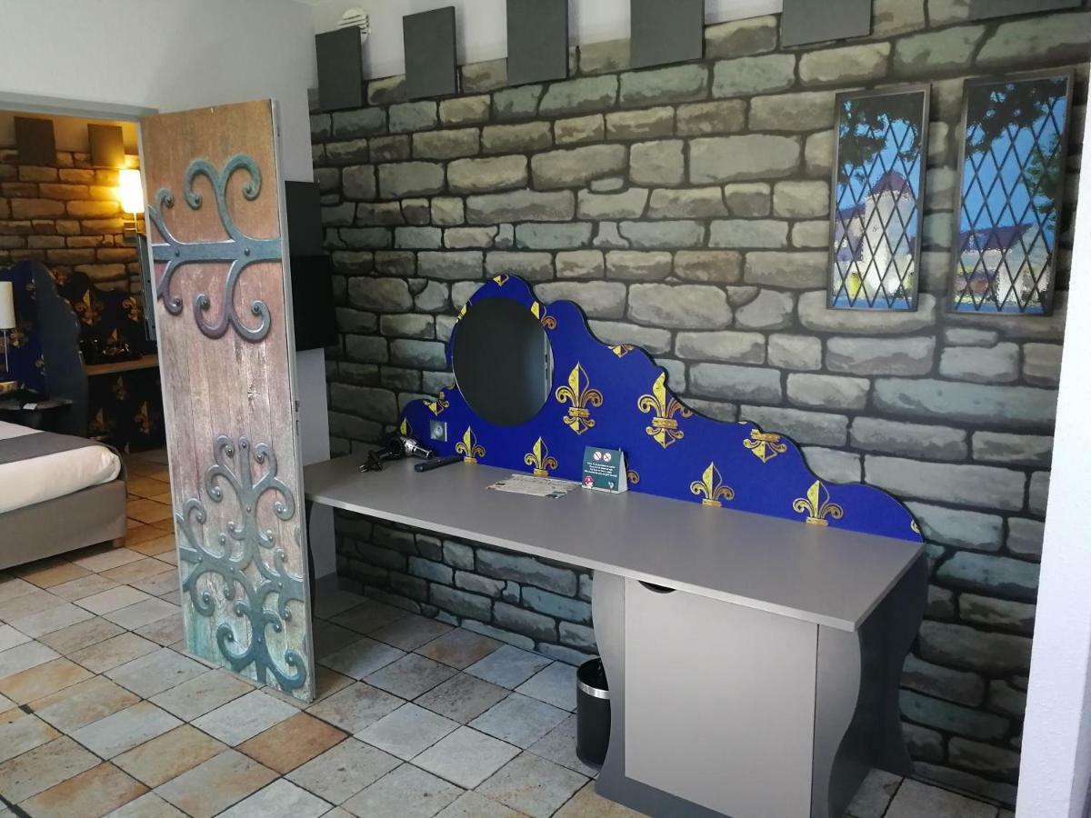 Knight Suite